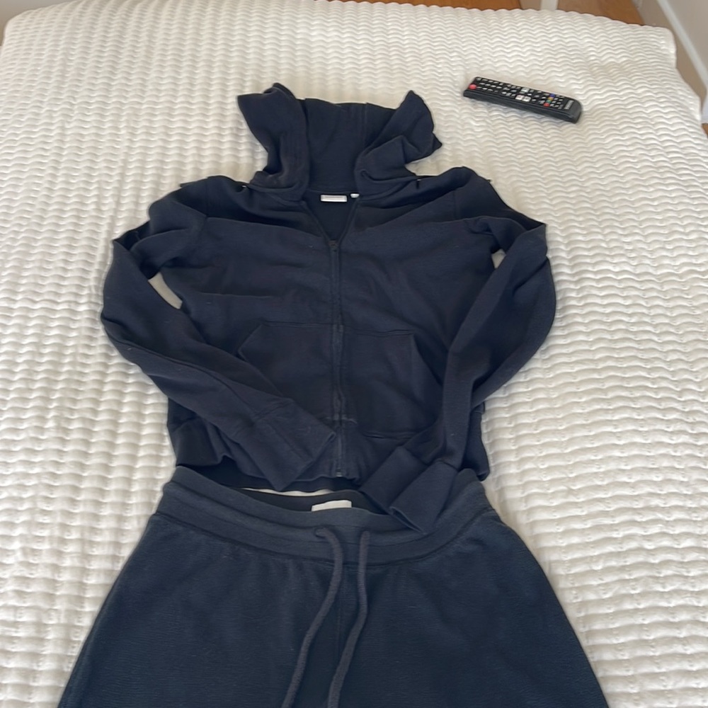 Sunday best Kitson baby waffle zip up/pants set
